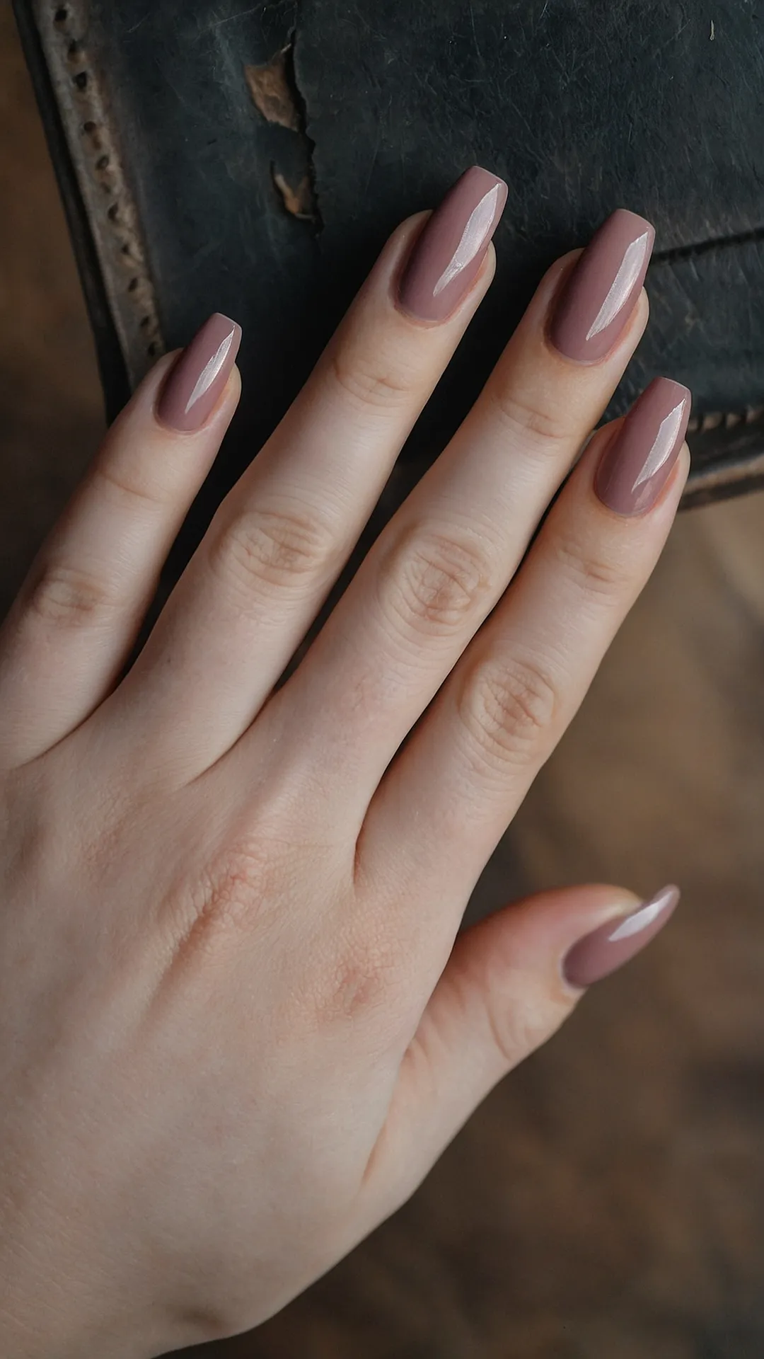 Modern Fall Nail Styles to Elevate Your Autumn Aesthetic