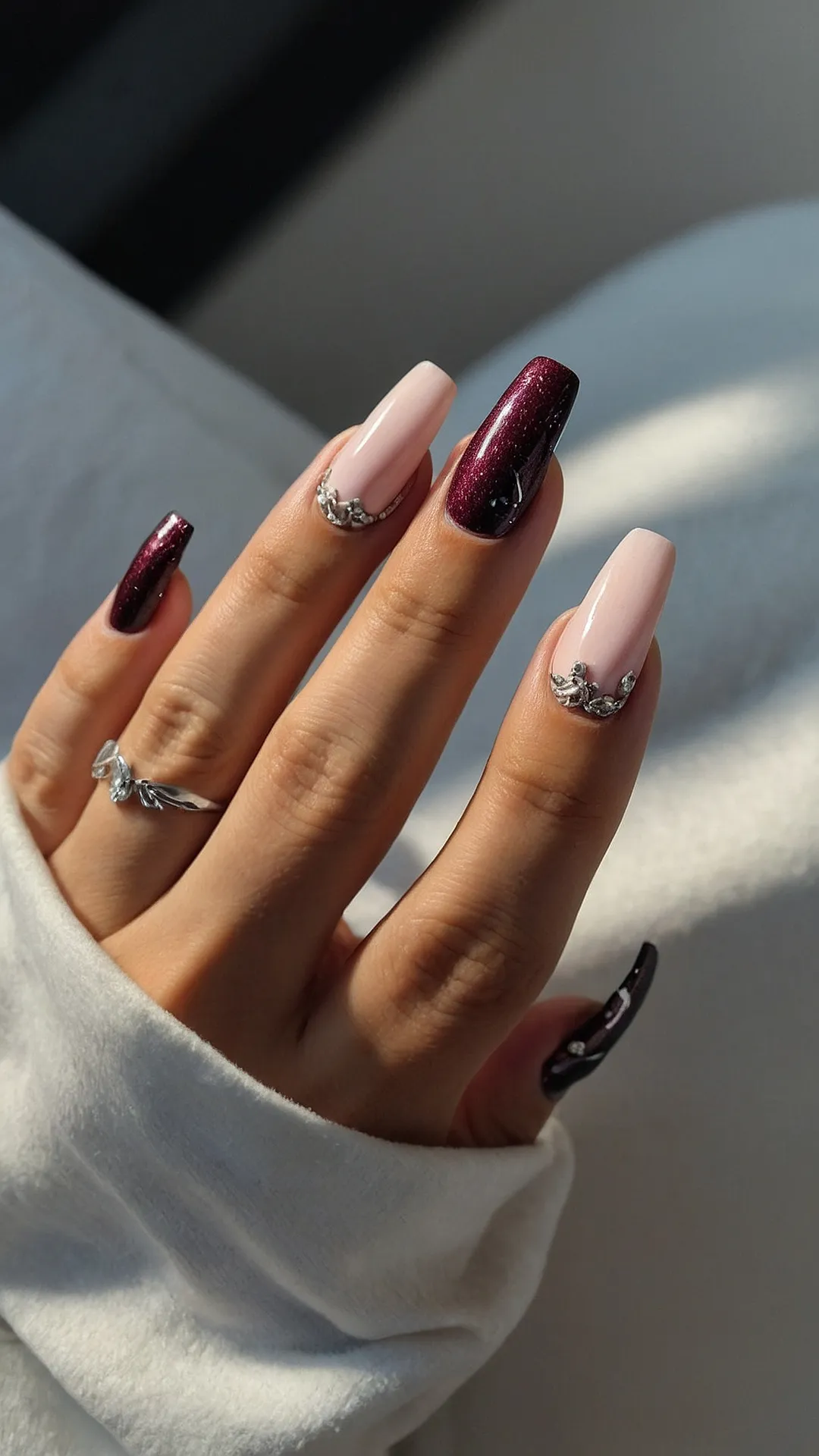 Fall's Soft Touch: Nail Trends