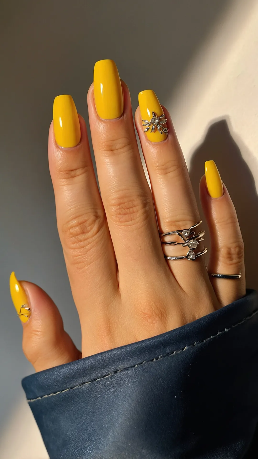 Power Glow Claws