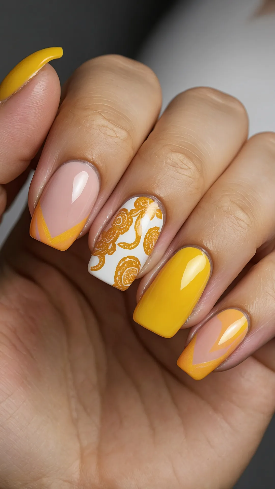 Dive Into 19 Fun Summer Nails Ideas for 2025! 36 Nude & Noticed