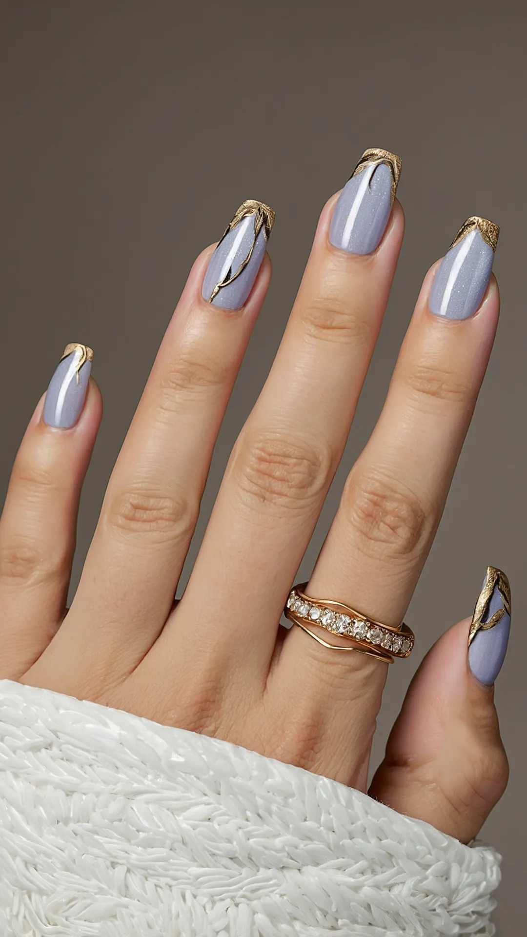 Effortlessly Stylish: 21 Simple Fall Nail Designs for 2024 37 Gilded Leaf Glam