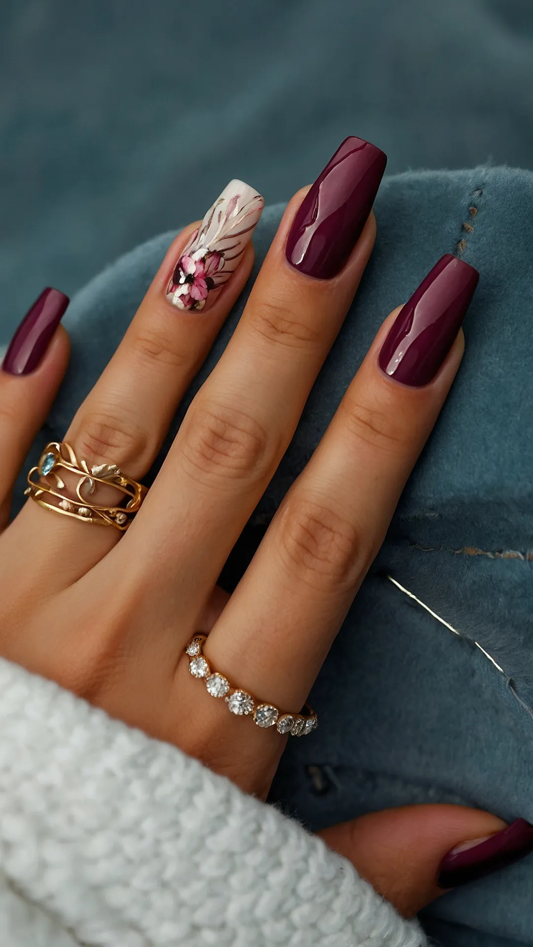 Romantic Nails for Date Night: 18 Ideas to Impress 5 Cupid's Cuticles