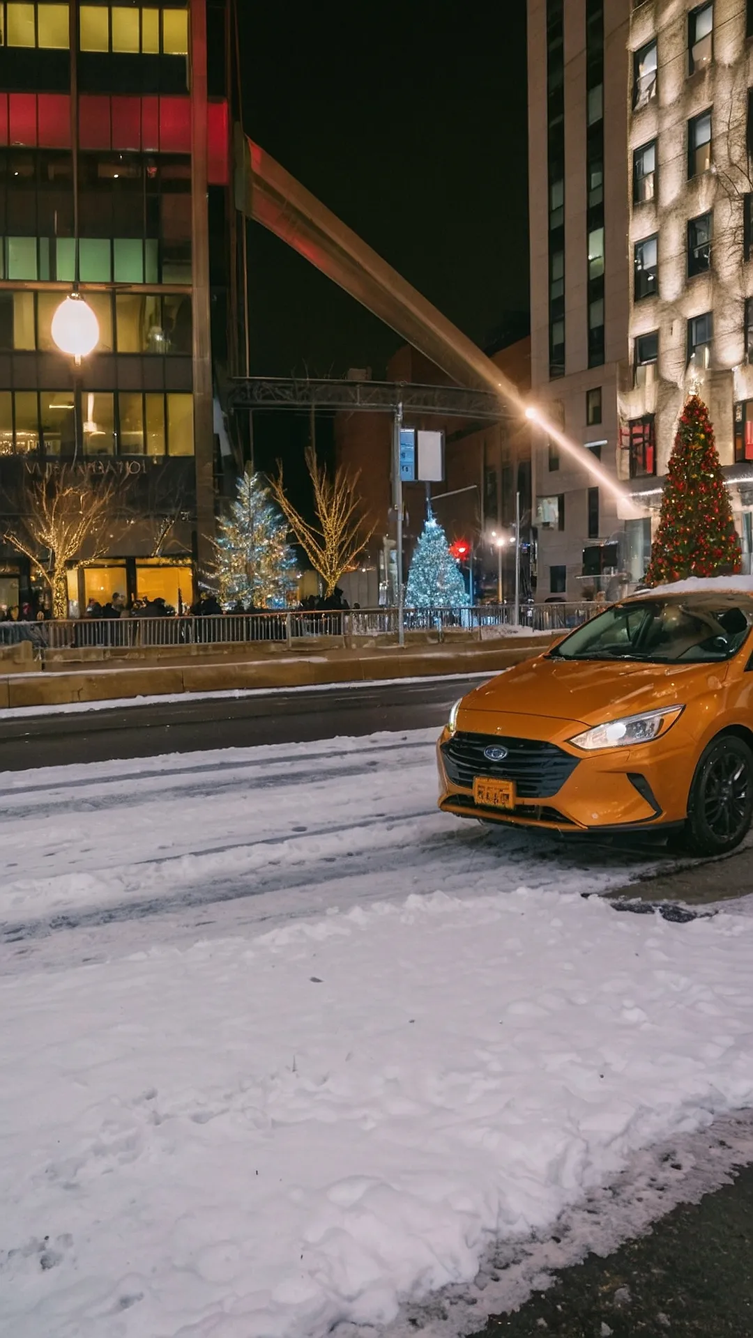 Holiday Cheers: 14 Trending New York Christmas Photo Ideas 36 Snow Globe City