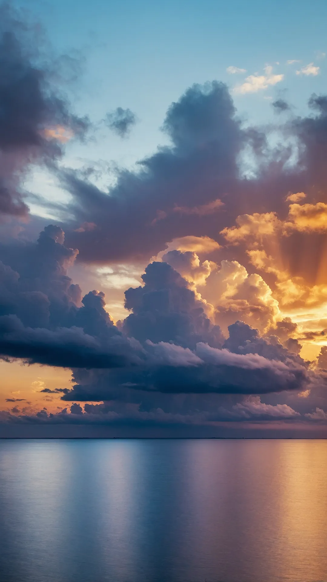 Radiant Screens: 19 Sunny Wallpapers to Cheer Up Your Aesthetic 43 Screen's Sunny Glow