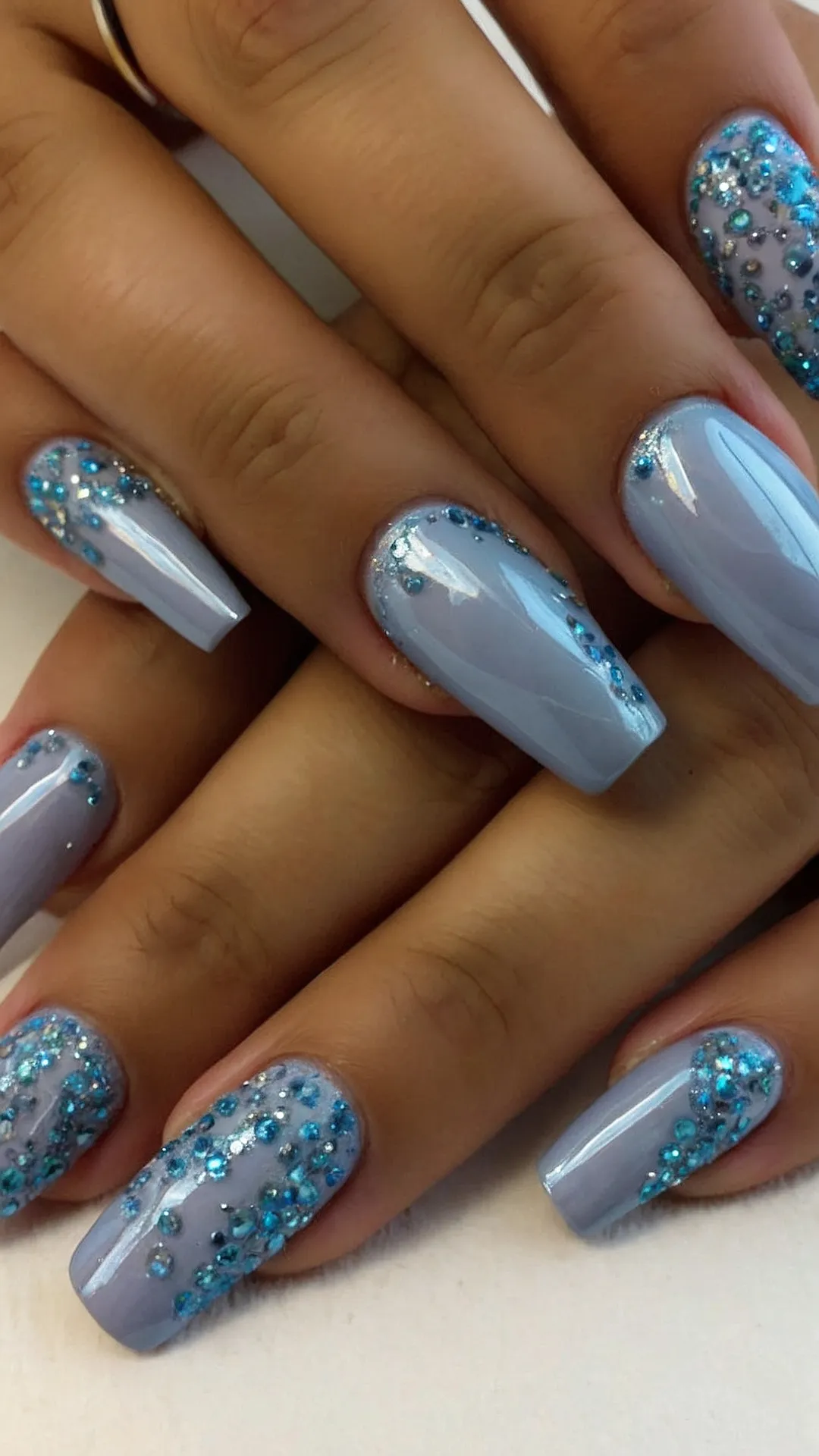 Recharge with Style: 17 January Nails Inspiration for a Vibrant 2025 34 Green Envy Nails