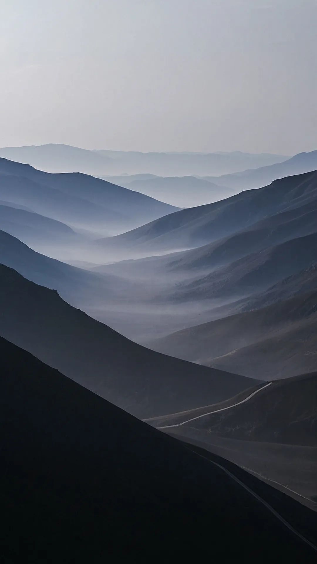 Mountain Mist Minimalist Wallpaper:
