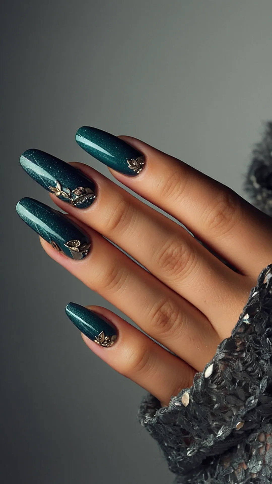 Recharge with Style: 17 January Nails Inspiration for a Vibrant 2025 35 Glitter Goals