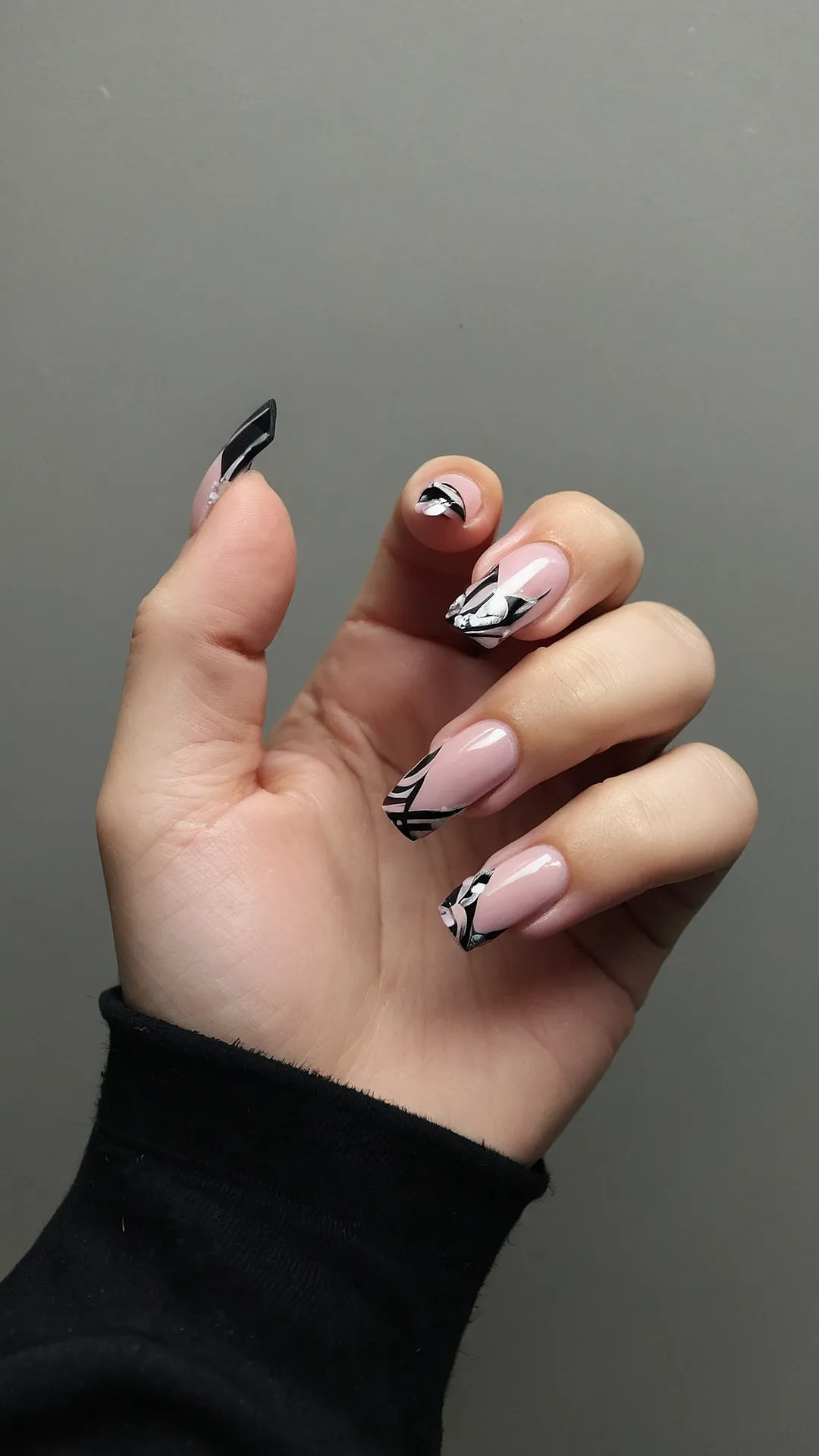 Your Guide to 10 Charming Thanksgiving Nail Ideas for Every Mood 40 Harvest Hues: