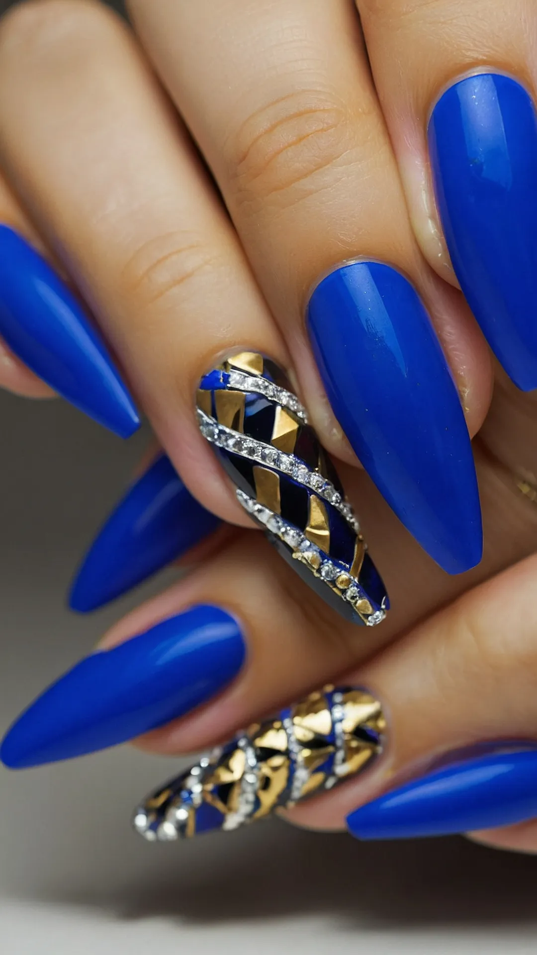 Sapphire Romance Nails