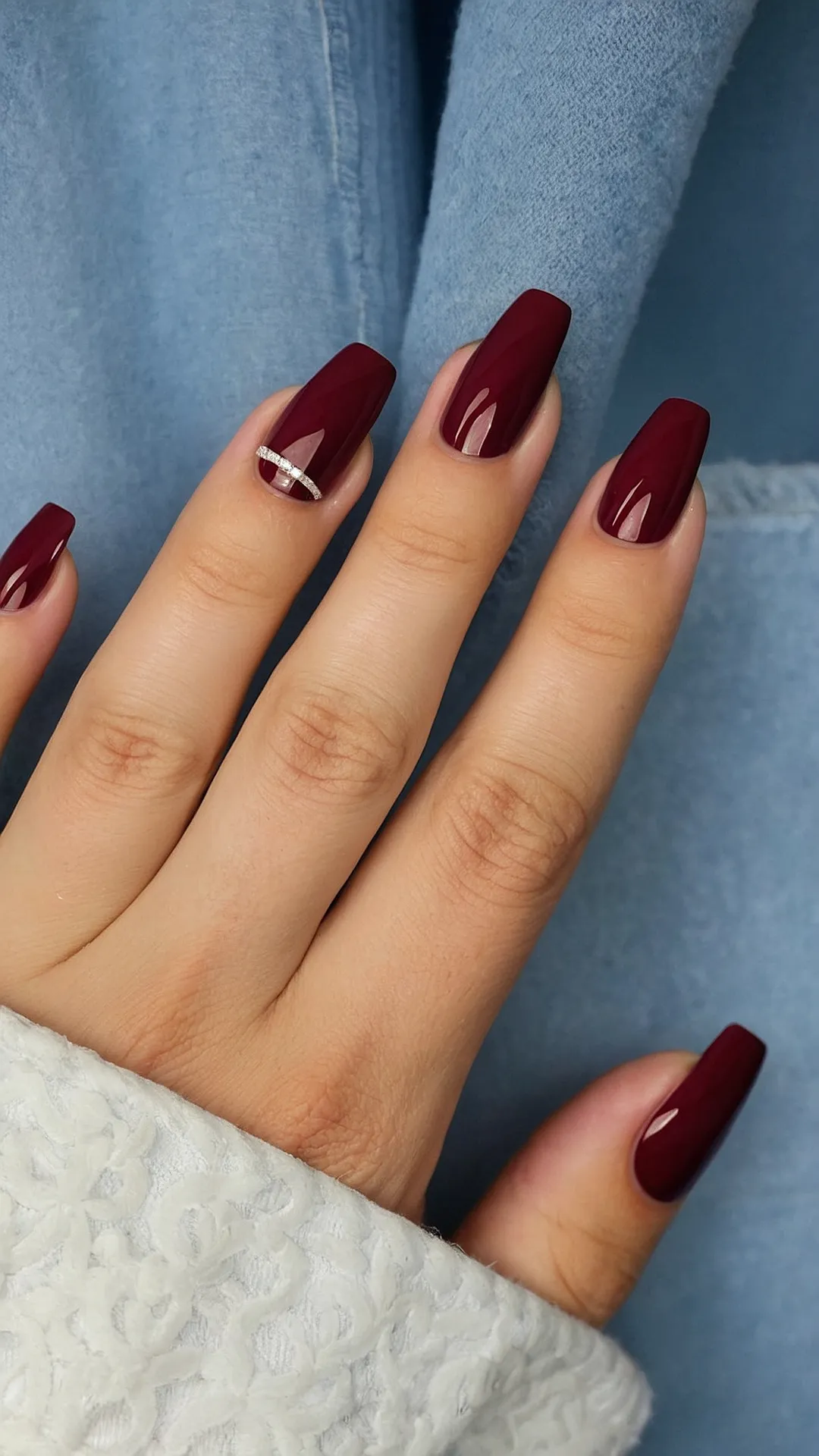 Winter Nails 2024: Sparkle Like a Snowflake!