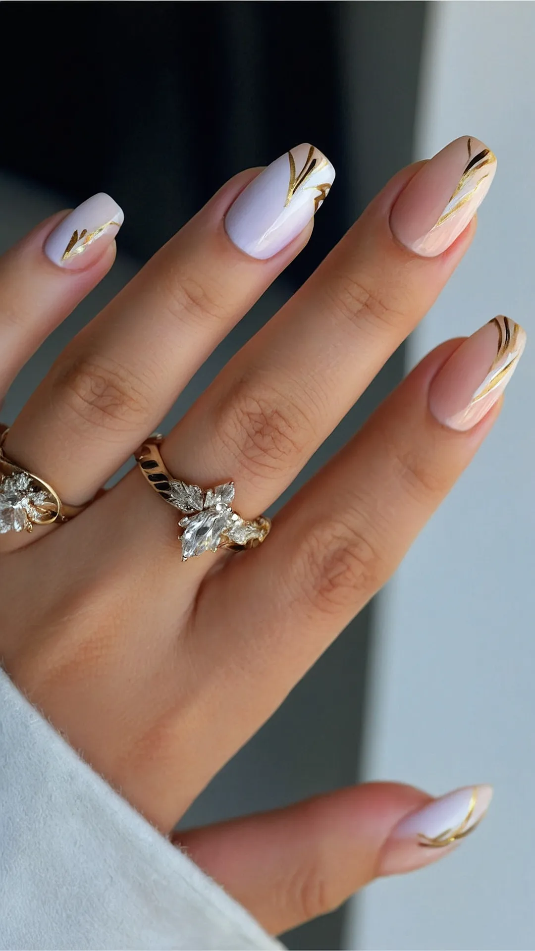 Sweet Swirl Nails