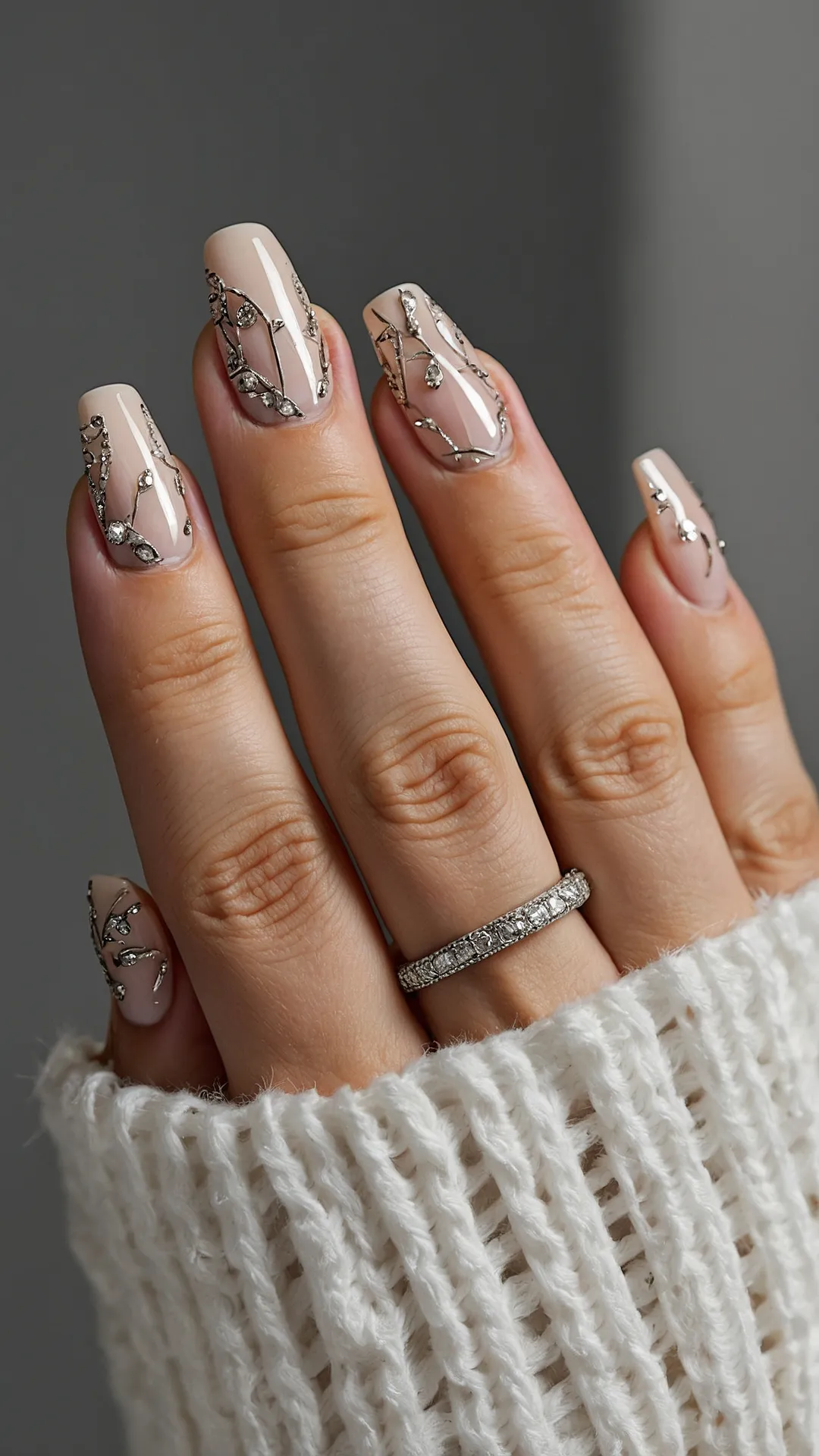 Your Guide to 16 Fun and Trendy Vacation Nails 45 Escape Nail Style