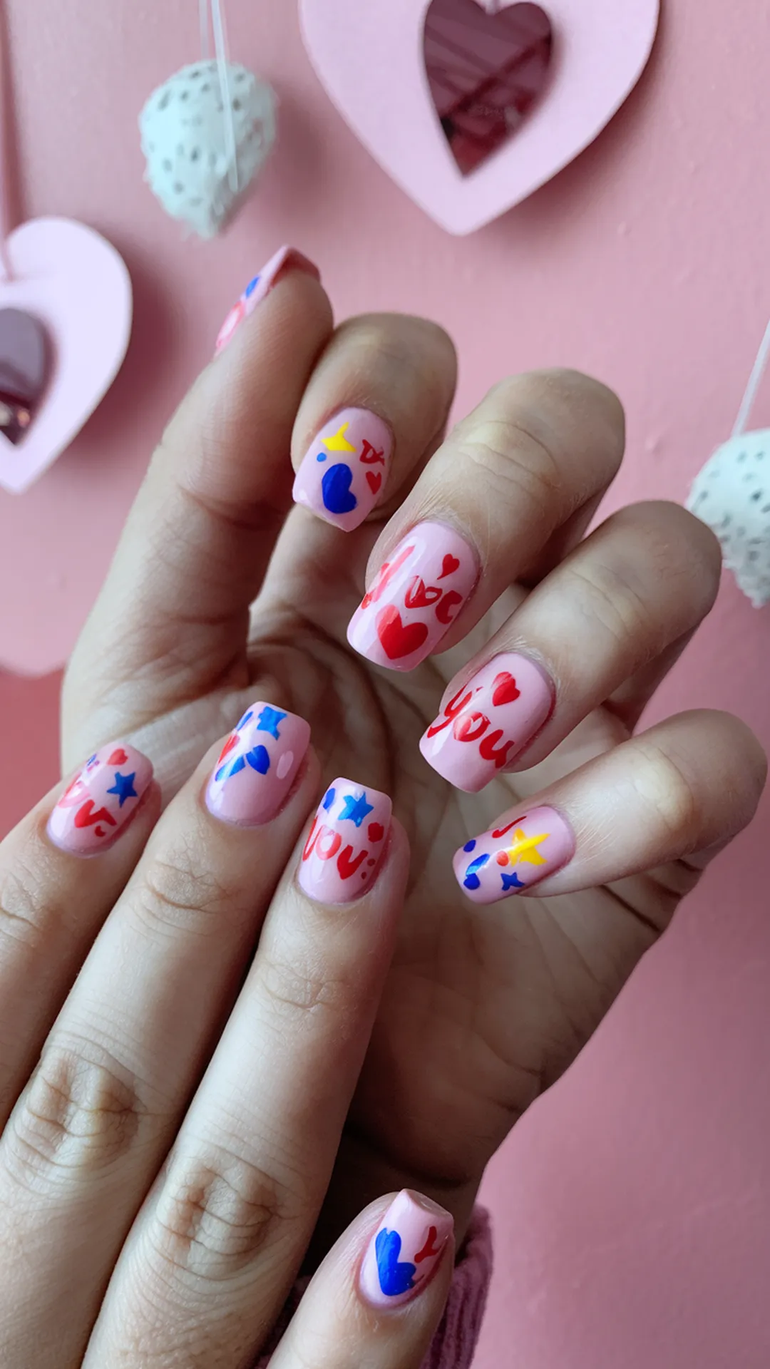 Frosty and Fabulous: 20 Simple Summer Ideas for Winter Nails 36 Heartfelt Frost