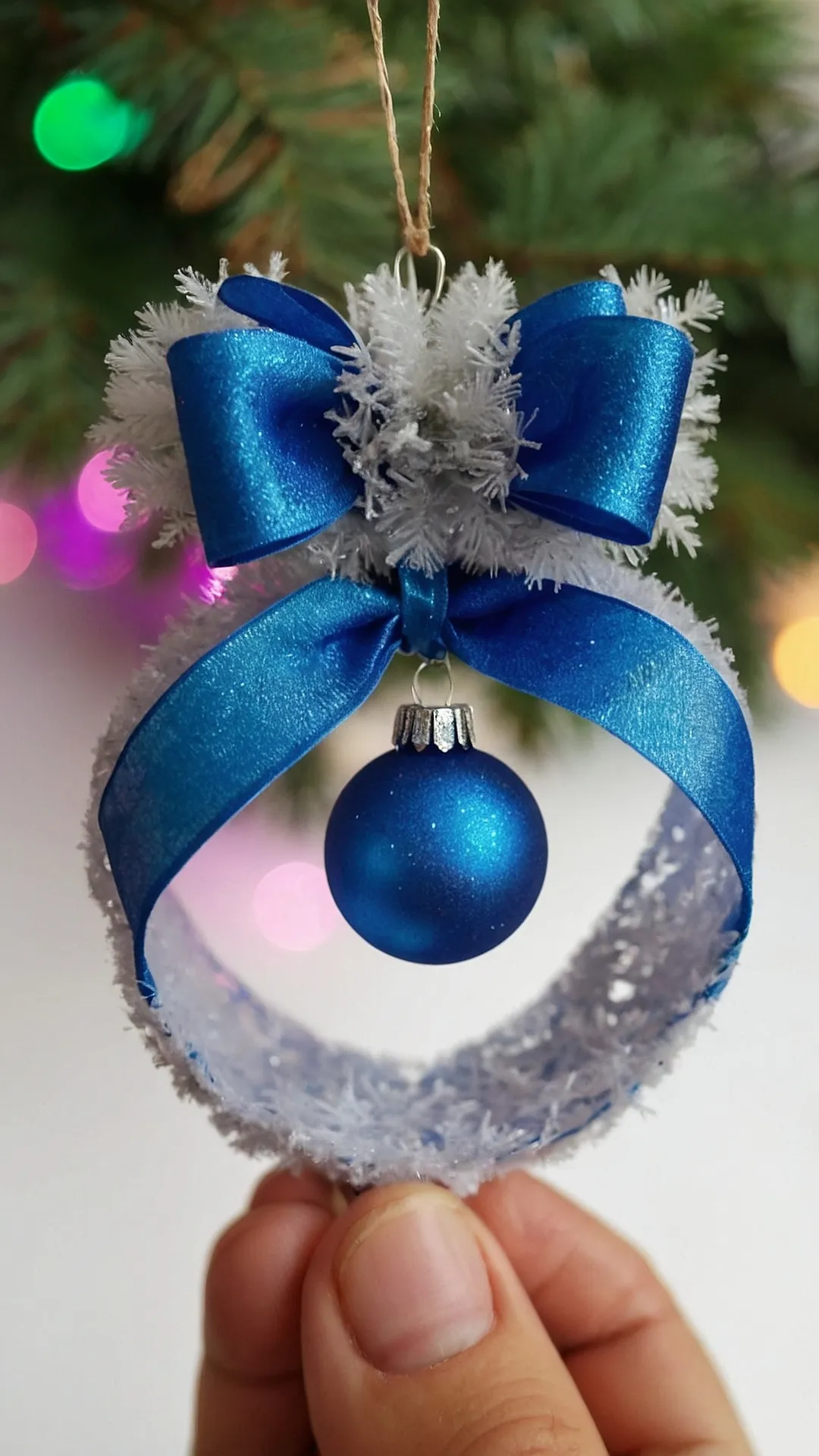 Flat Festive Garland Tree