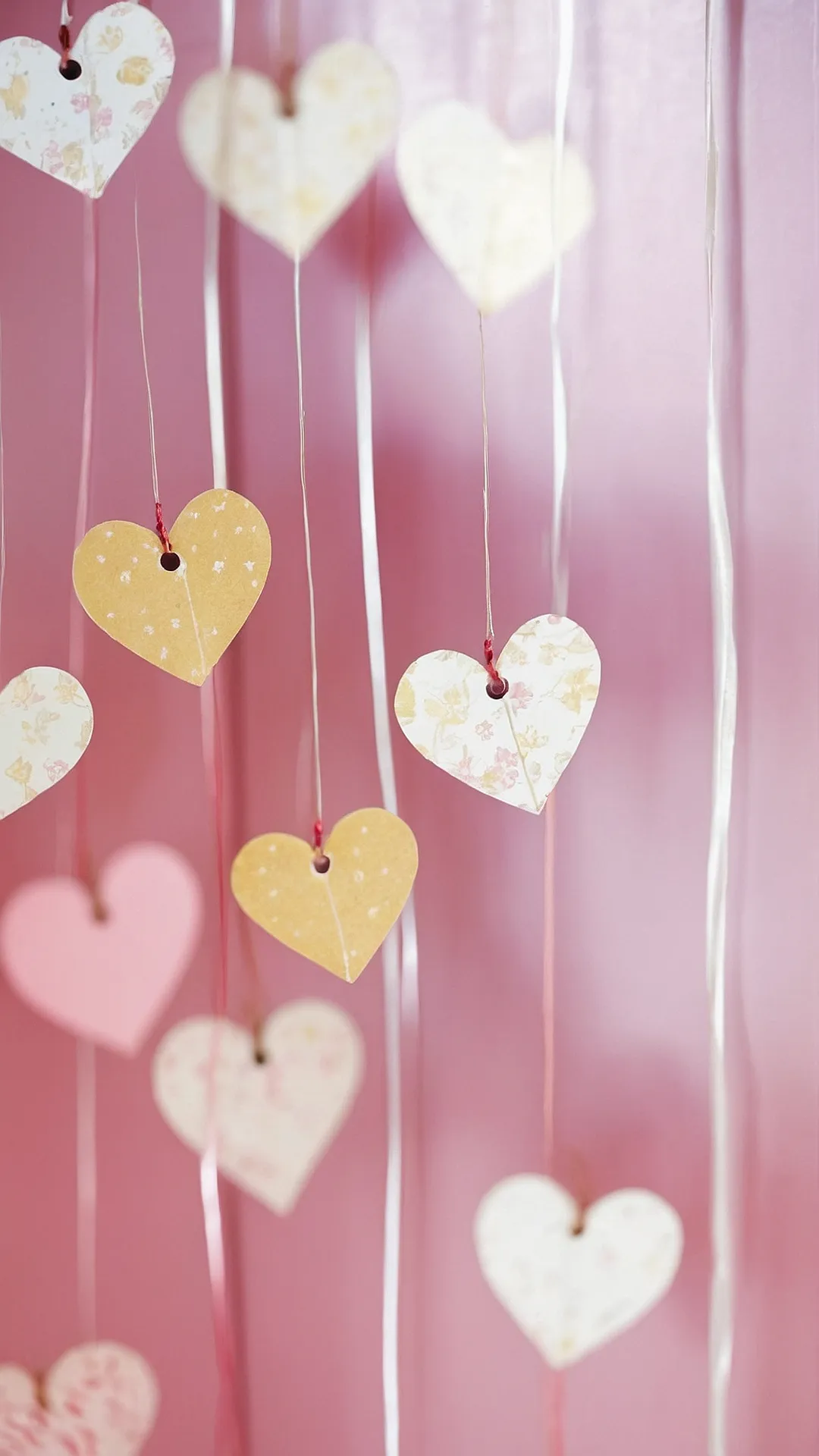 Whimsical Valentine’s Day: 19 iPhone Wallpapers You’ll Adore 37 Valentine's Day Dreamscape