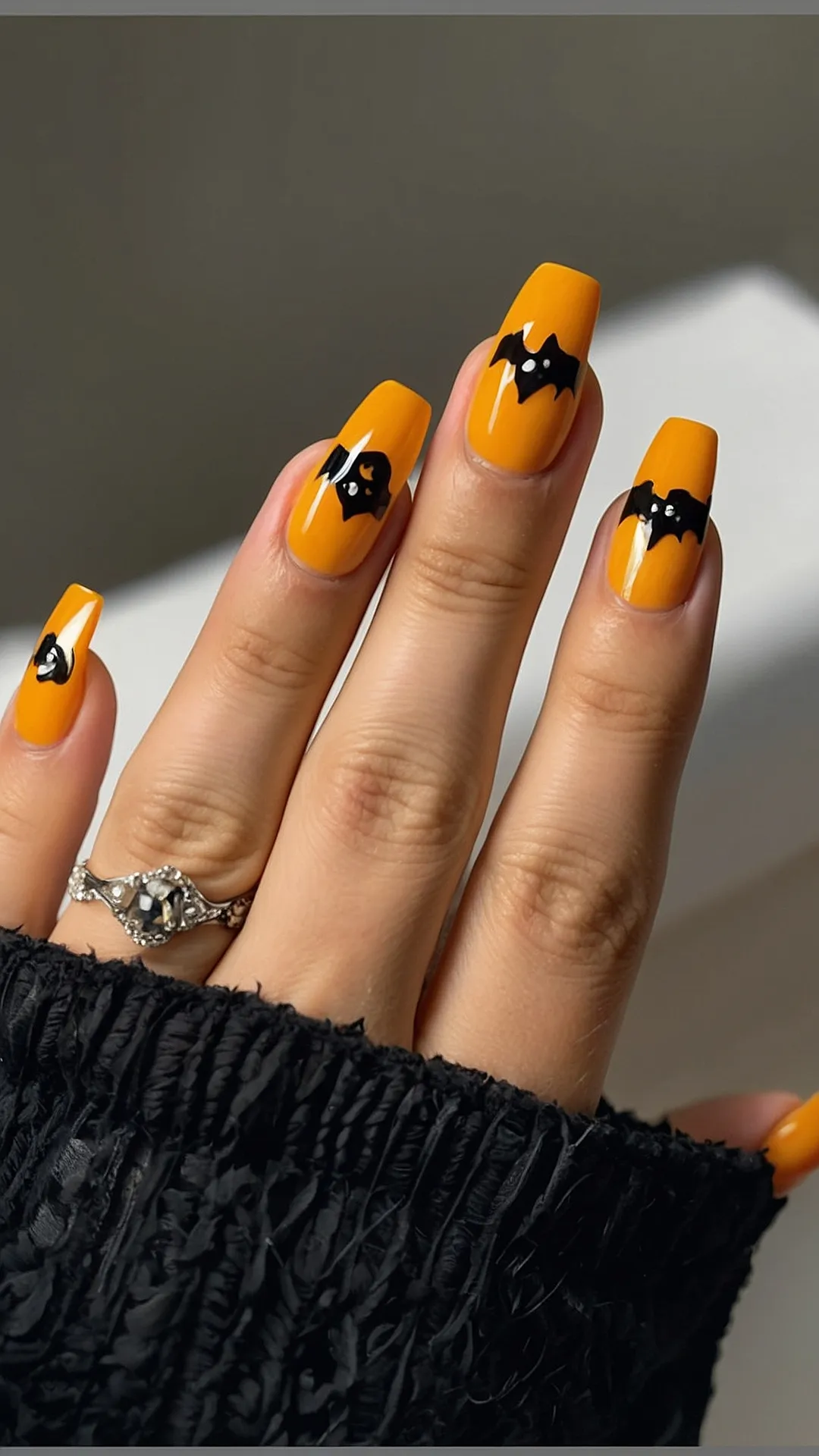 Easy and Trendy Halloween Nails for Every Style 45 Batty for Halloween: