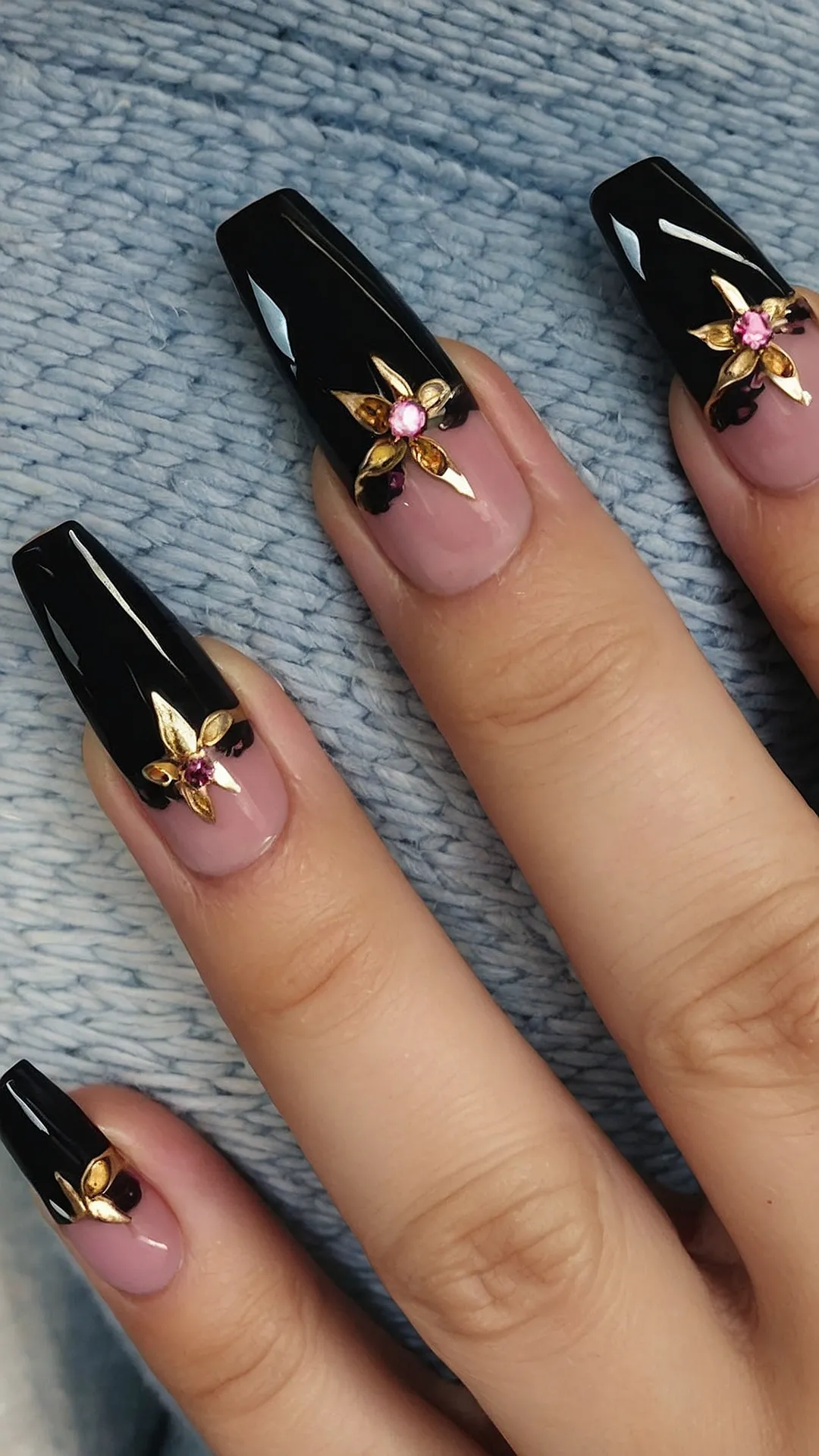 Your Guide to 10 Charming Thanksgiving Nail Ideas for Every Mood 31 Spooktacular Sparkle: