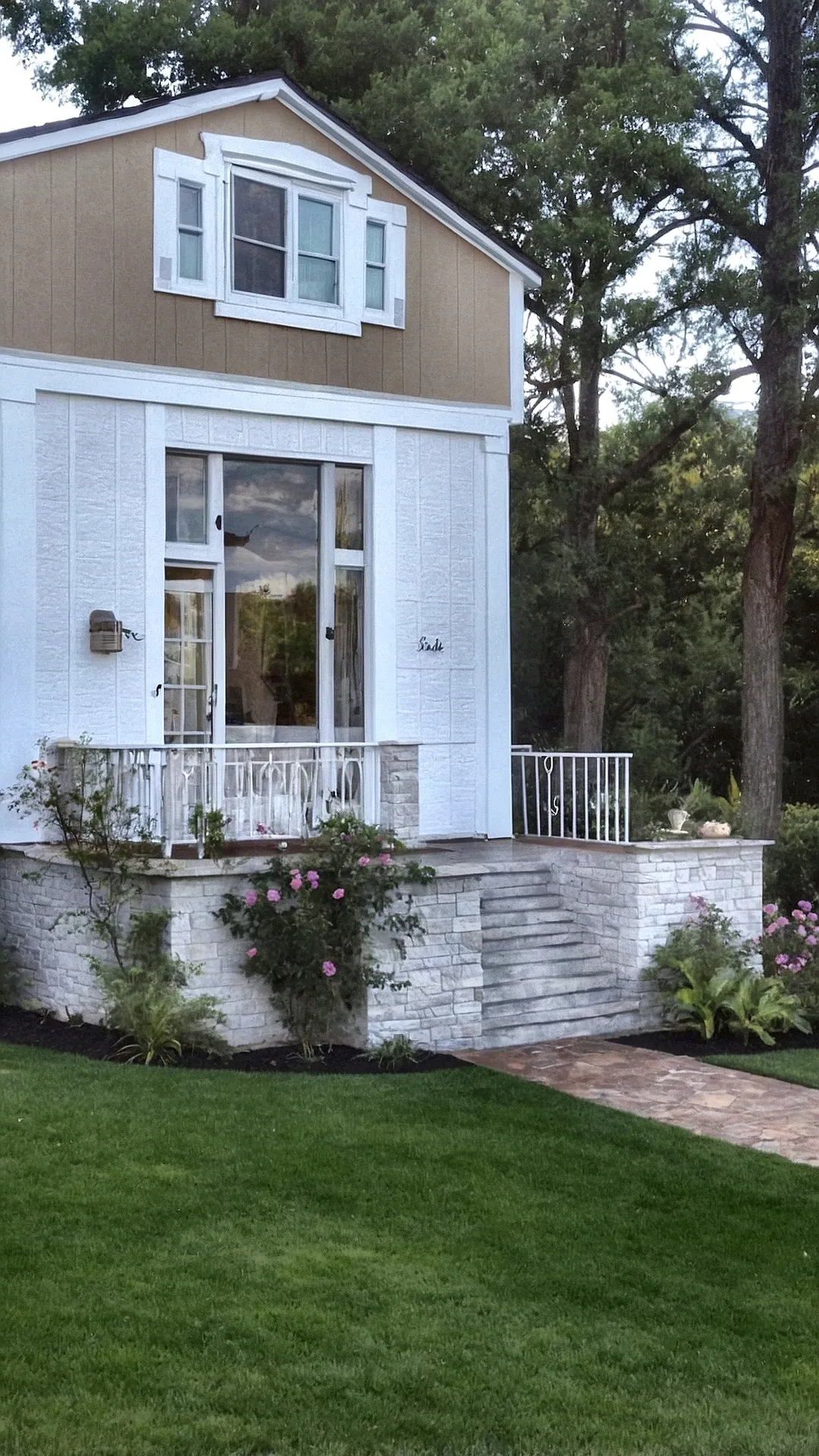 Small Footprint, Big Story