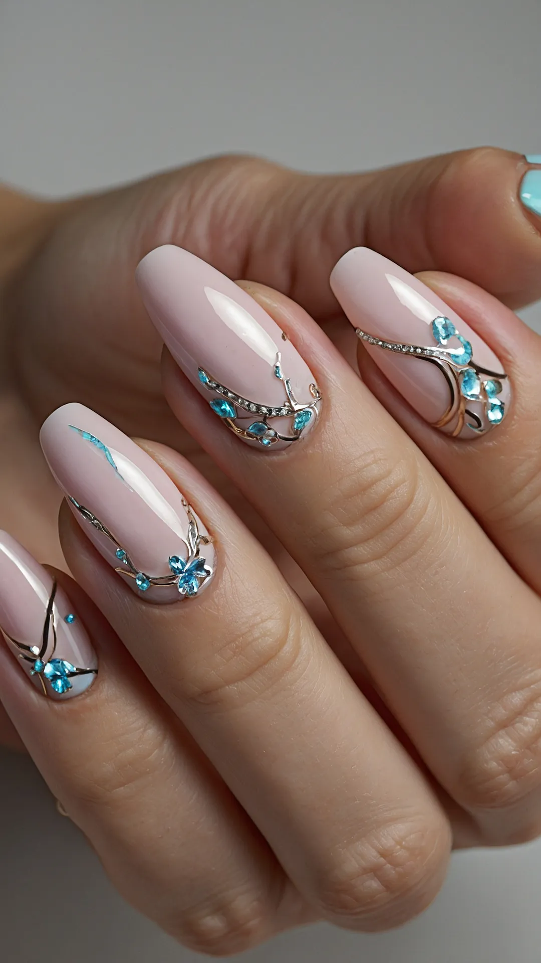 Crowned Fingers