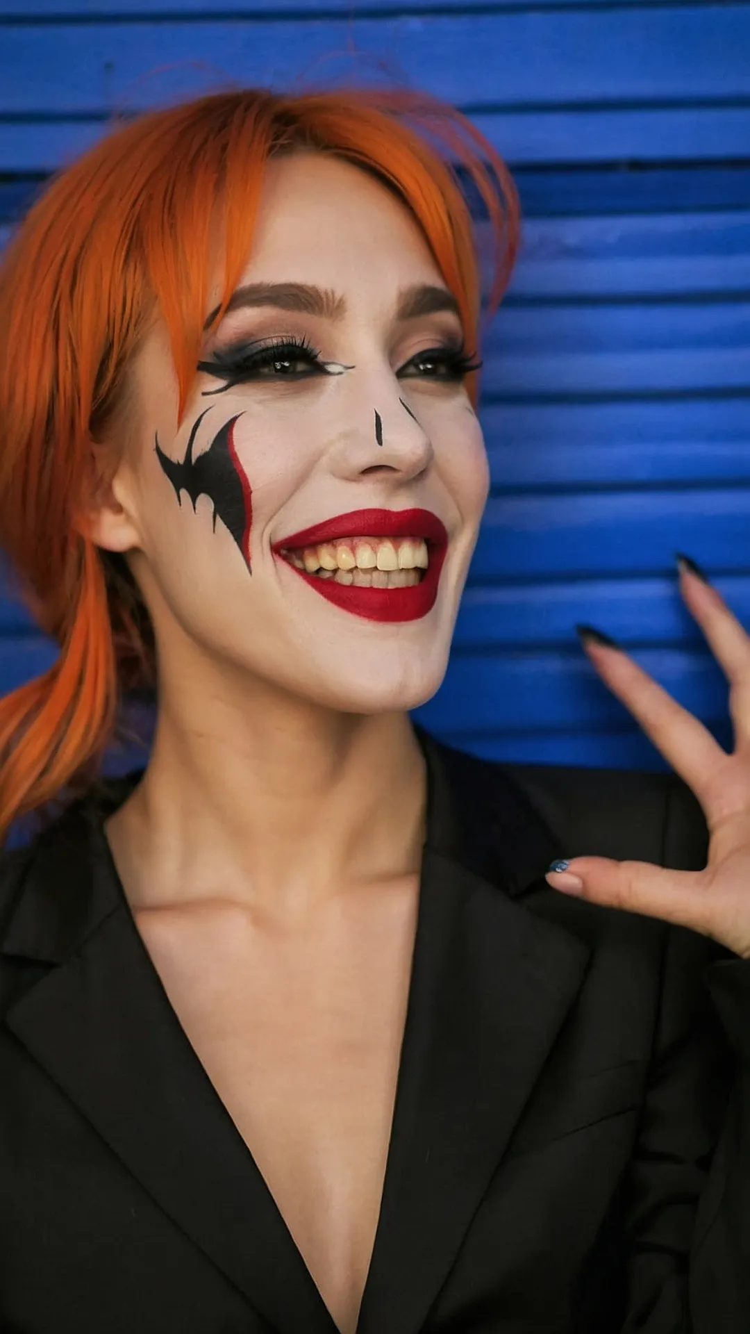 Queen of Chaos: Joker's Royal Costume