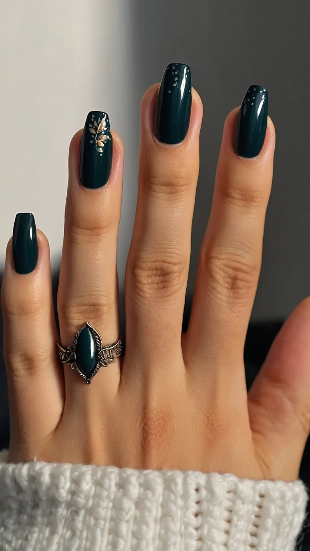 Fall-ing for You (and These Nails!)