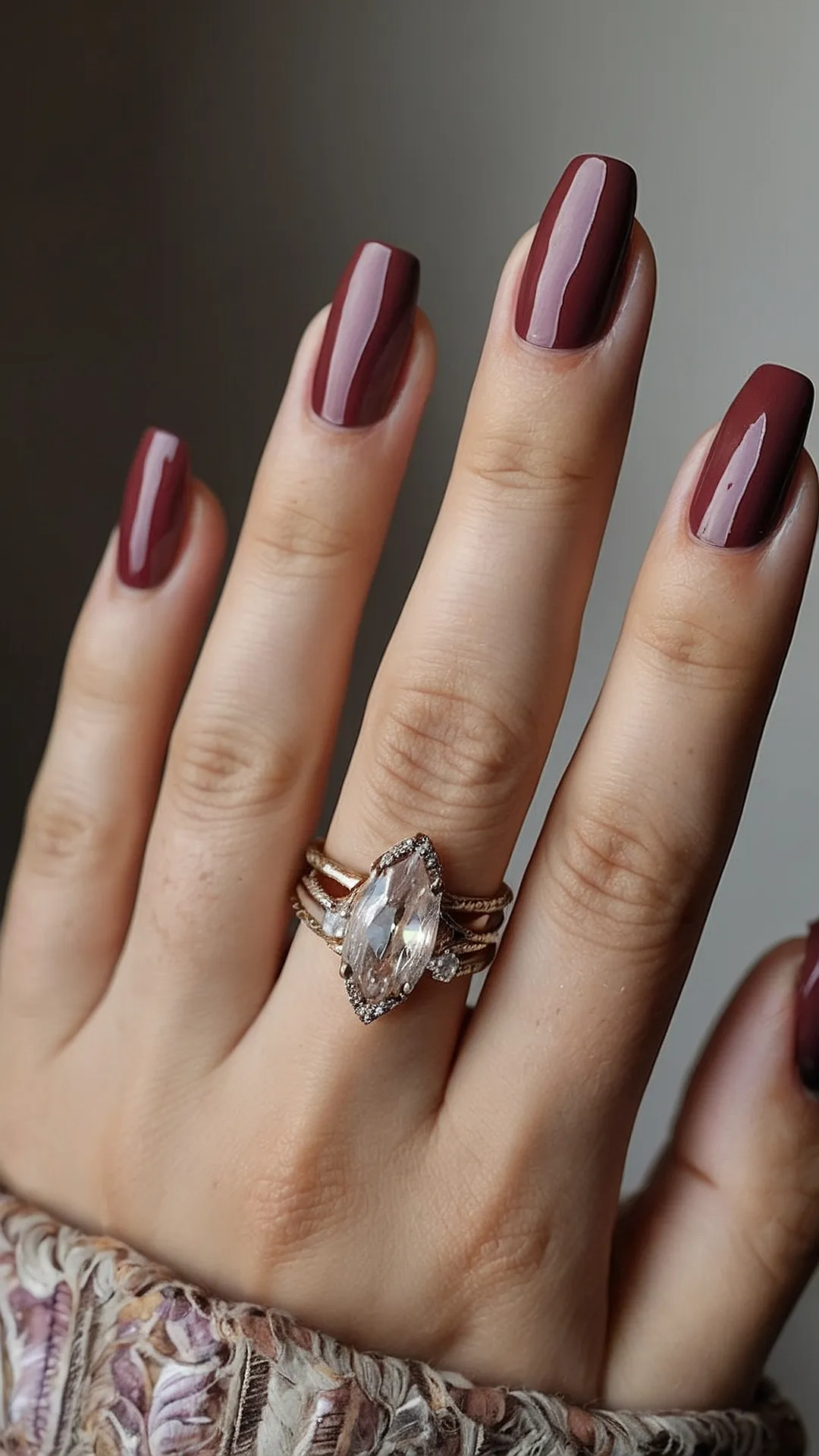 Capture the Essence of Autumn with Stunning Nail Art
