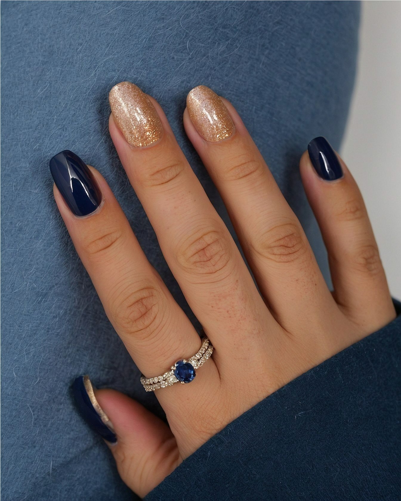Contrasting Navy and Gold Sparkle Fingertips