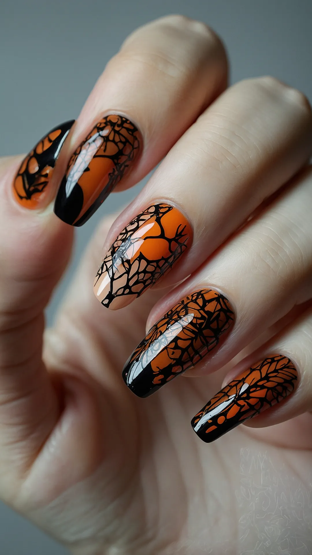 Haunted Hue Mani