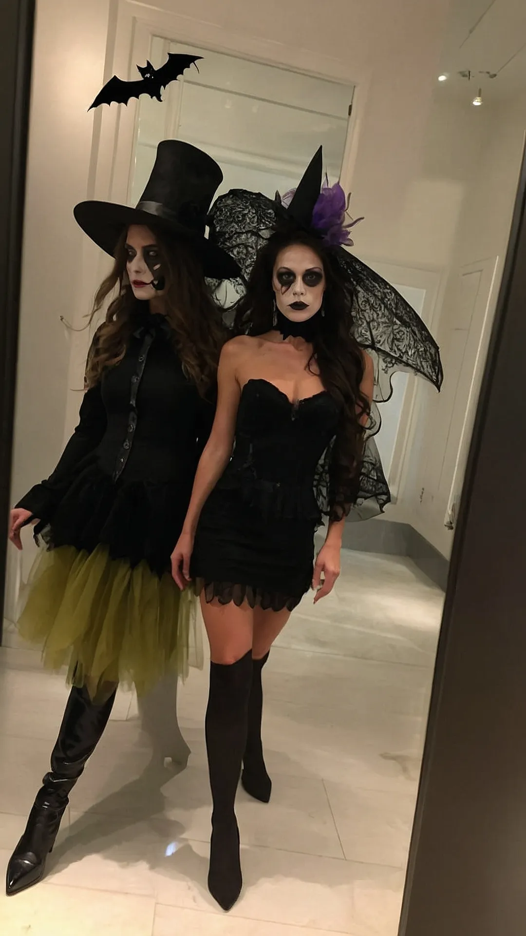 Costume Queens