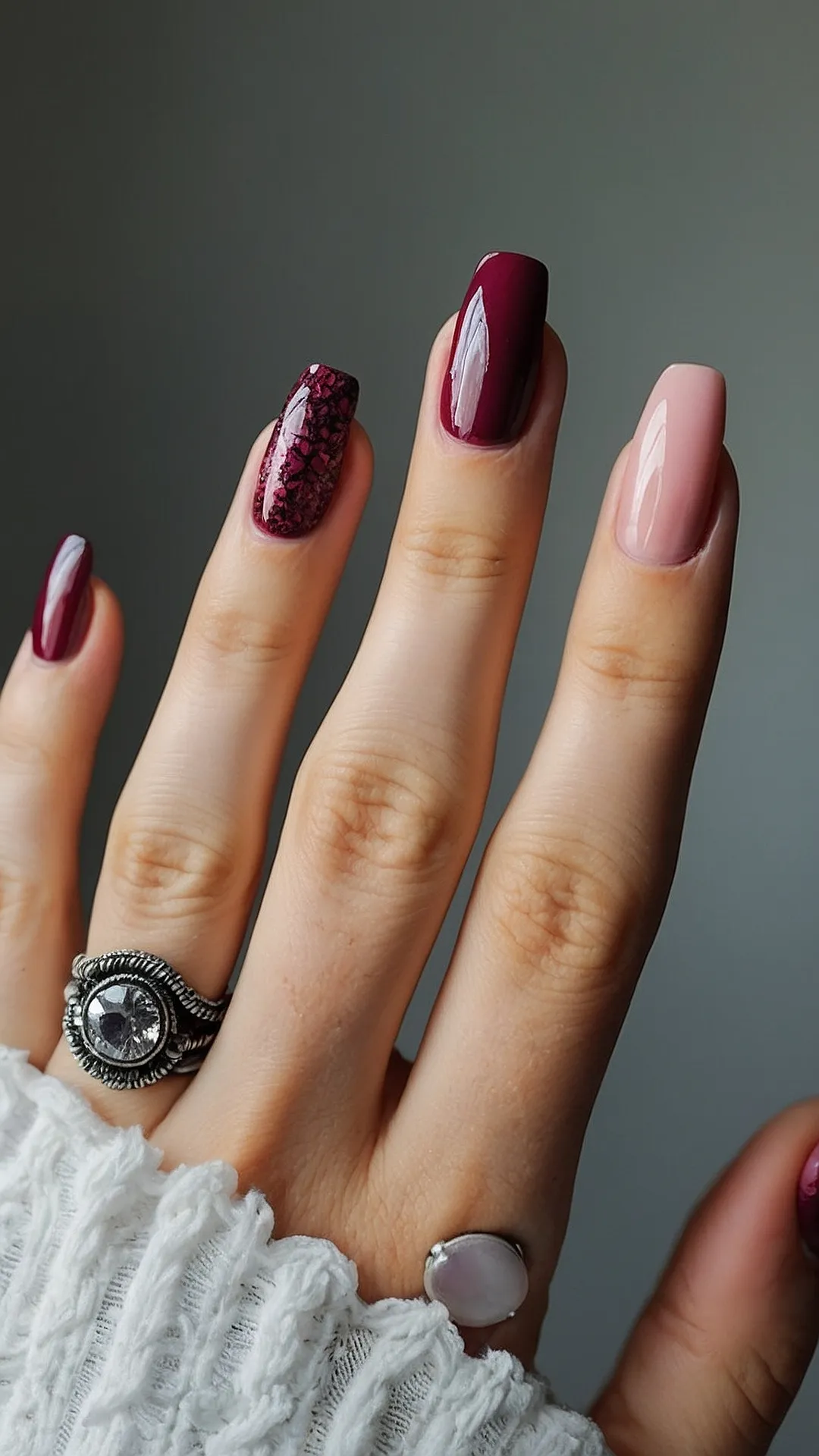 Discover the Hottest Fall Nail Trends You Need to Try This Year