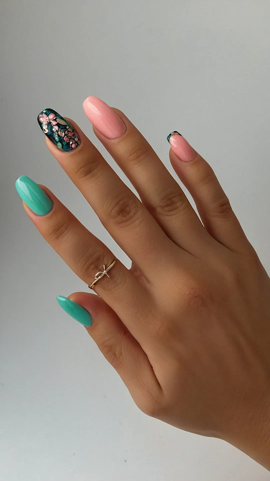 Rad Nails 2025