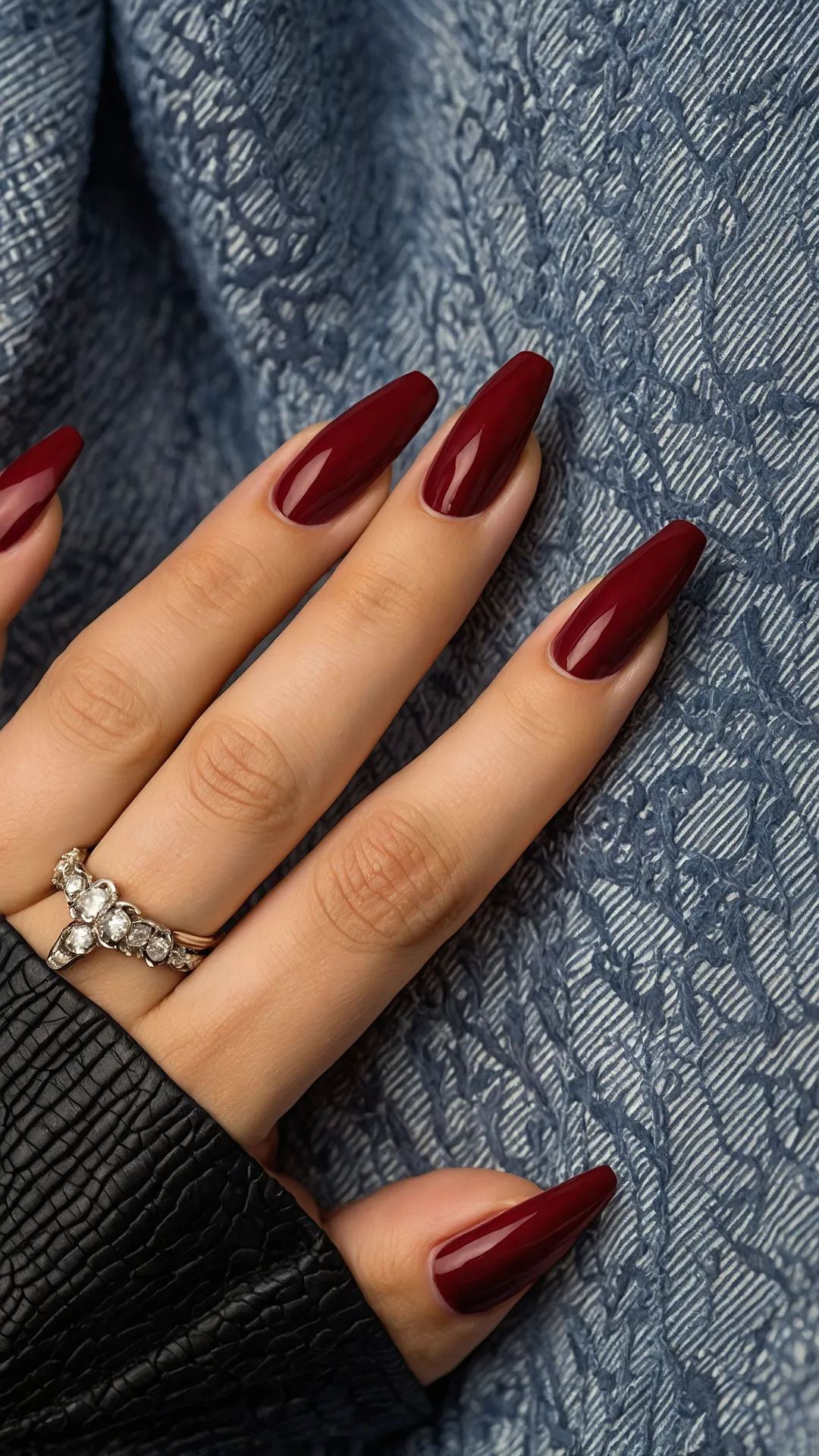 Gold Rush Mani Tips