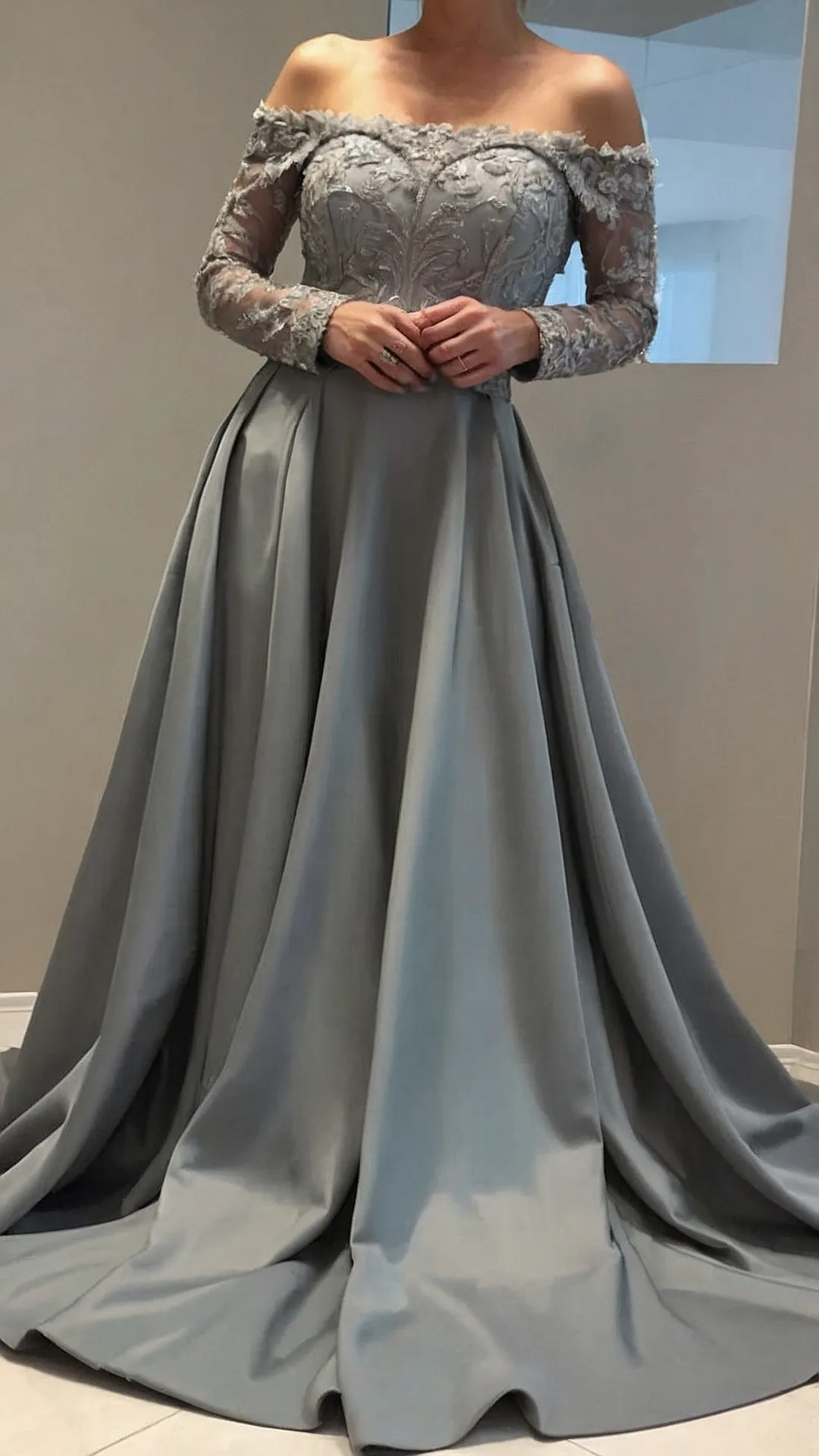 Red Carpet Ready Mom