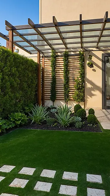 Bella Vista Backyard