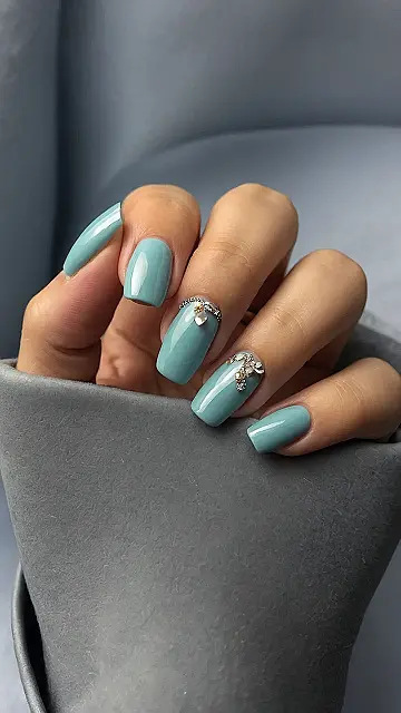 Glam January Nails