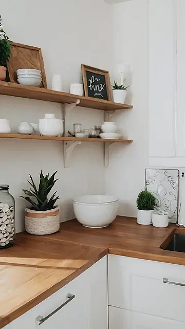 Minimalism Made Easy: A Kitchen That’s Zen & Clean!