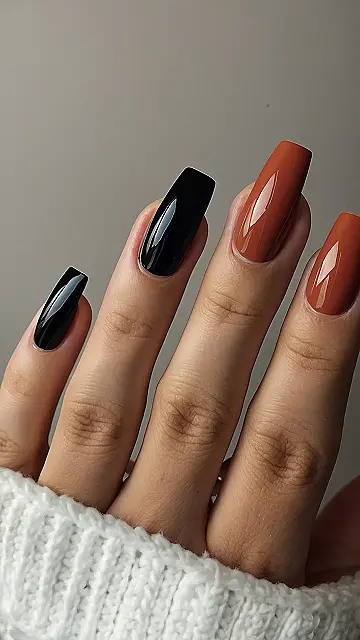 Nail Art That’s Fit For a Queen Bee!