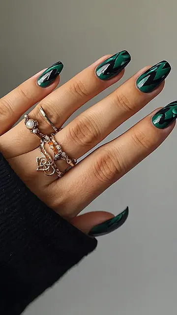 Envy-Inducing Mani