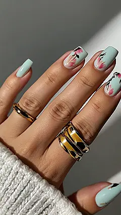 Blooming Nails & Golden Glow