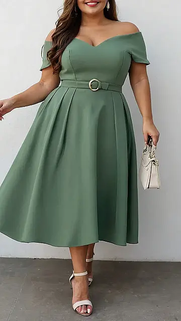 Plus Size Fashion:  Feeling Like a Queen on a Budget!