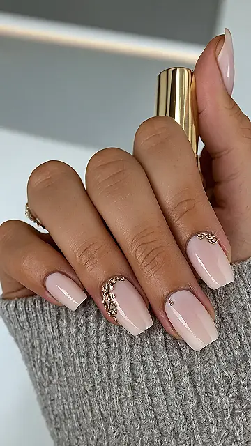 Effortless Glam Mani