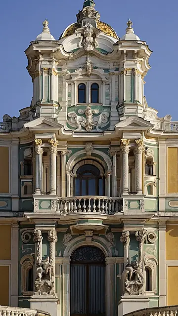 Here’s a title and two paragraphs describing the image, suitable for a grade 9 student: