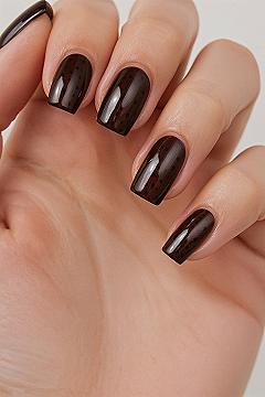 Chic Minimalist Black Polka Dot Nails for Short Square Oval Shapes