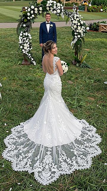 Understanding Fitted Mermaid Wedding Dresses With Long Trains
