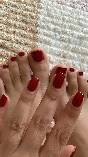 Classic Matching Red Manicure and Pedicure Styling
