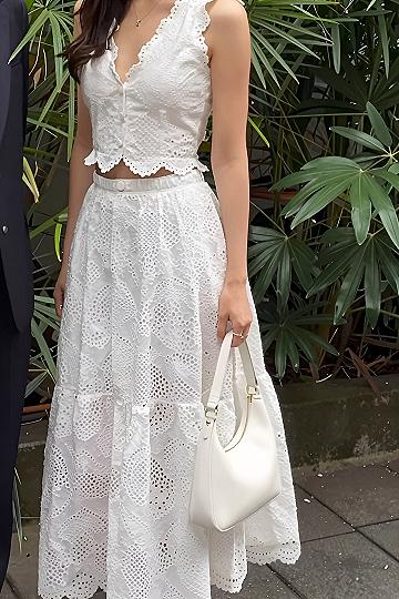 Styling a Sleeveless Top and Midi Skirt Summer Set