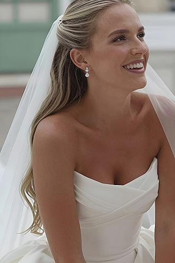 Clean Half Up Half Down Wedding Hair with a Veil