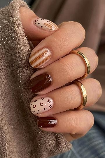 Minimalist Brown Striped and Floral Fall Nails