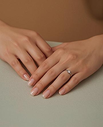 Clean Girl Aesthetic Nails: Minimalist Gel Manicure Ideas