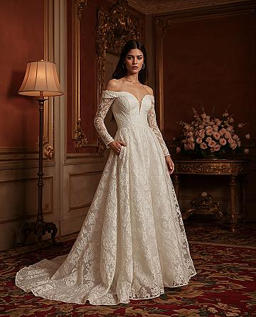 Fairytale Romance: Elegant Lace Wedding Dress with Off-Shoulder Sleeves